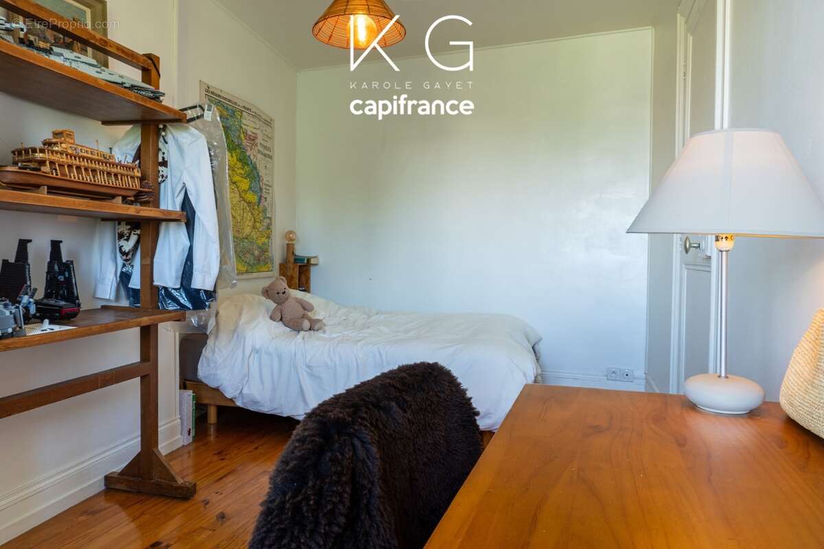 Proche Honfleur très belle maison de maître à vendre 232 m², 5 chambres, jardin clos et arboré de 1 539 m² - photo 10