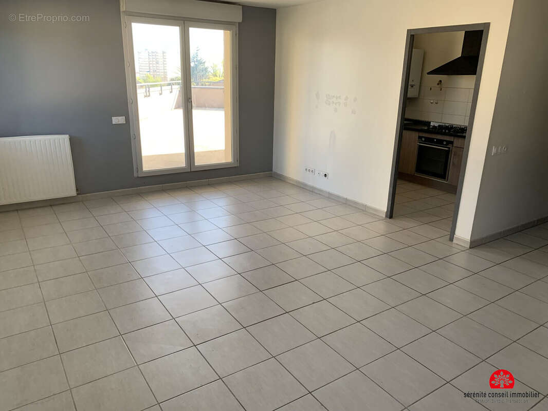 Appartement à RILLIEUX-LA-PAPE