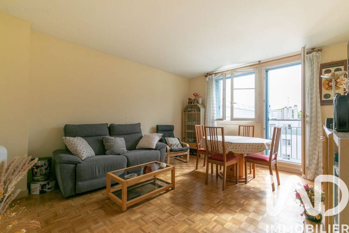 Photo 1 - Appartement à SAINT-MAUR-DES-FOSSES