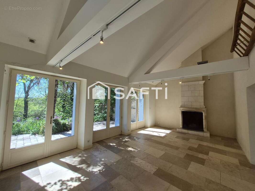 Maison 268 m² à Barrou  - photo 7