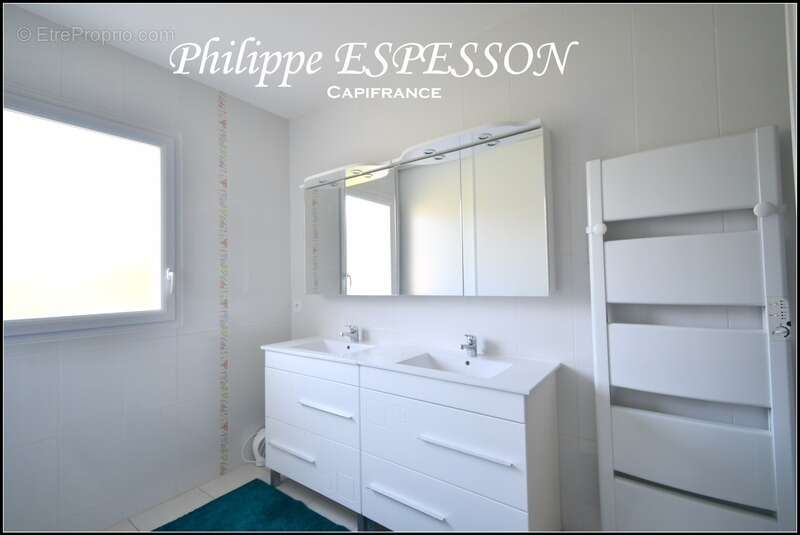 Maison à FOURQUES-SUR-GARONNE