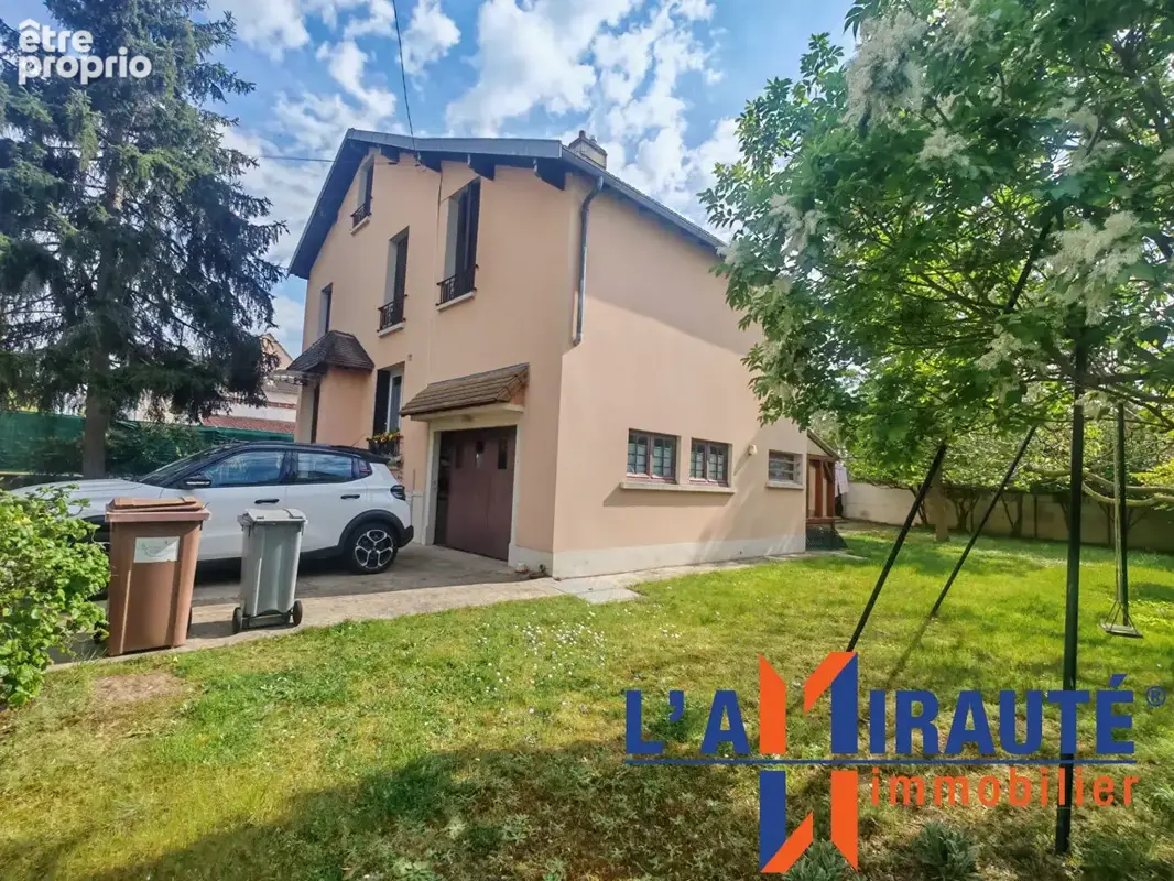 Photo Maison à Montesson au prix de 549 000€