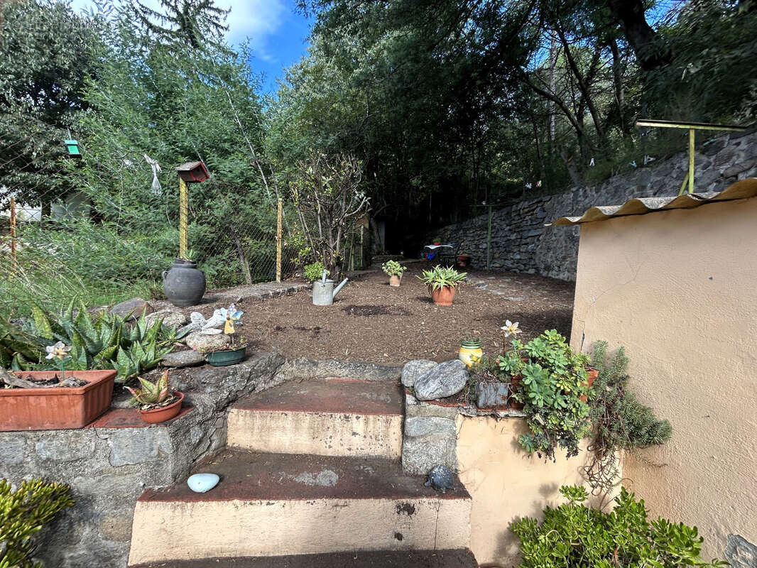 Appartement à ARLES-SUR-TECH