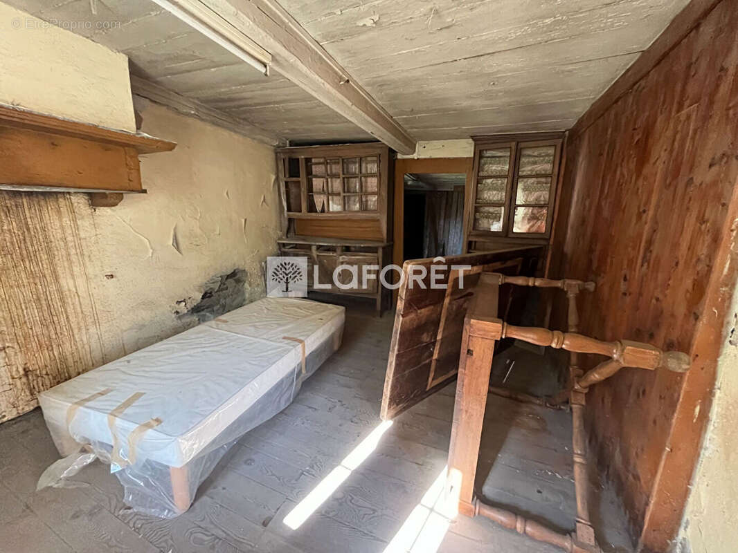 73640 SAINTE FOY TARENTAISE Maison 285m² à rénover et terrain - photo 9