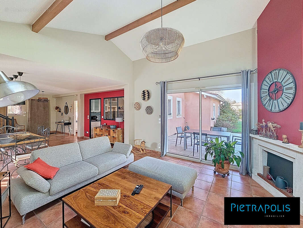 Maison 155 m² à Irigny  - photo 8