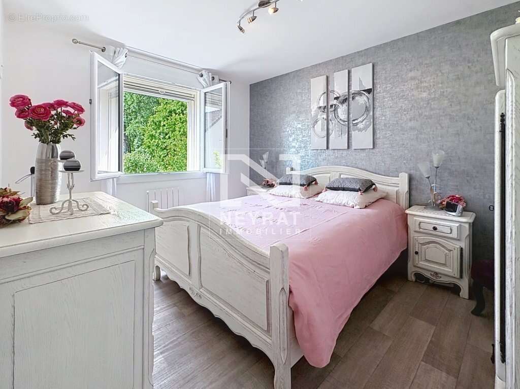 Maison à CURGY