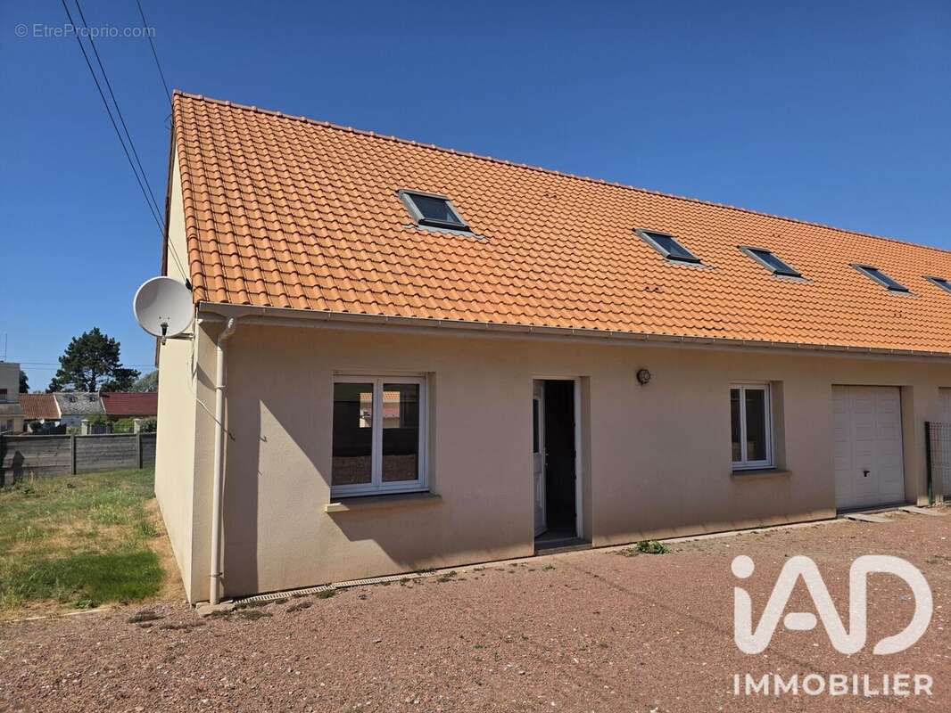 Maison 109 m² à Brutelles  - photo 2