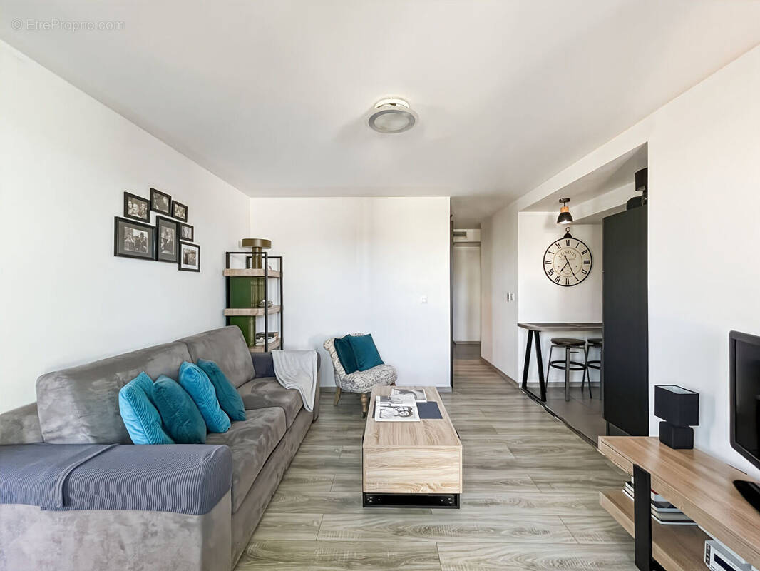 Appartement à CARRY-LE-ROUET