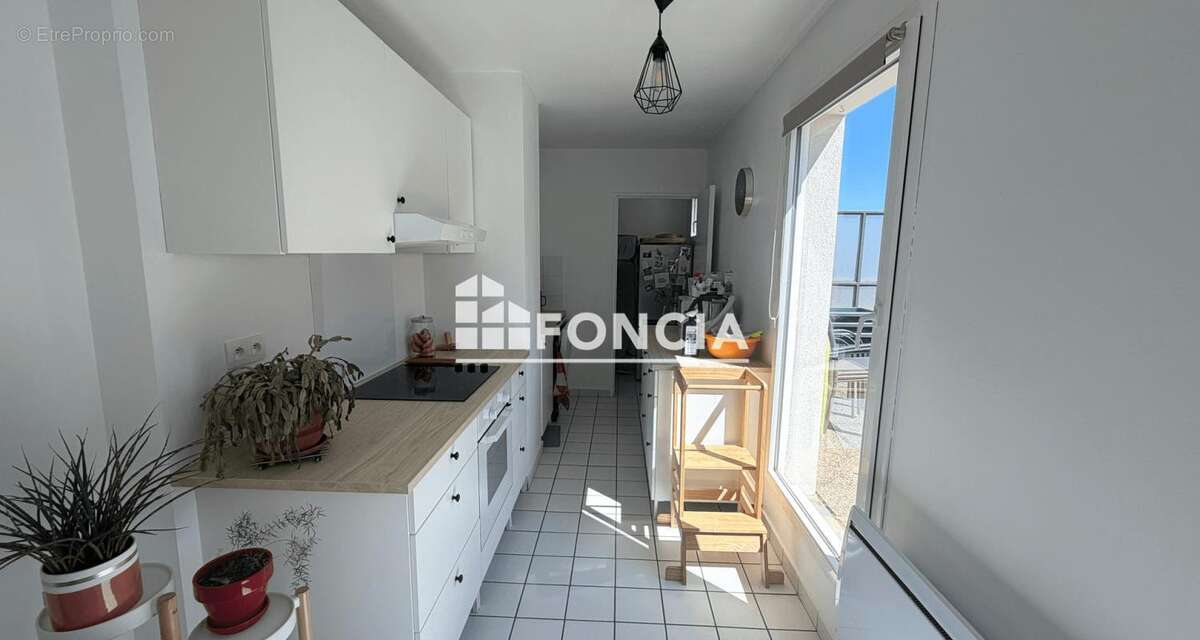 Appartement à LYON-8E