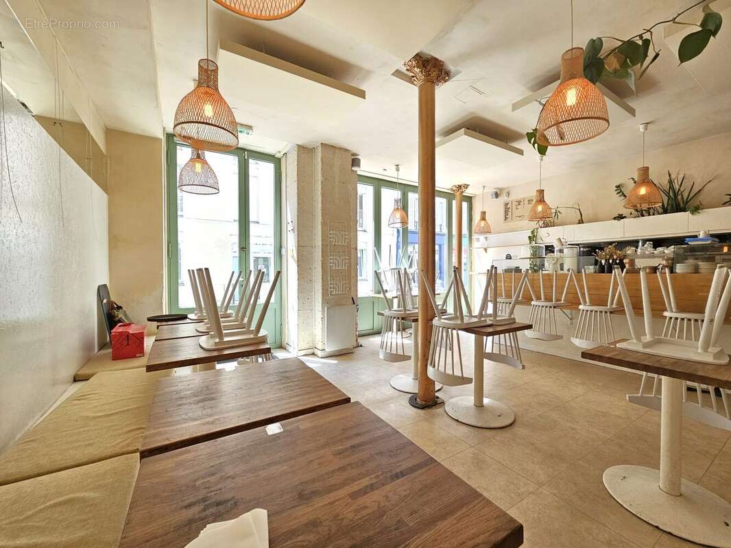 Salle de restaurant - Autre à PARIS-11E