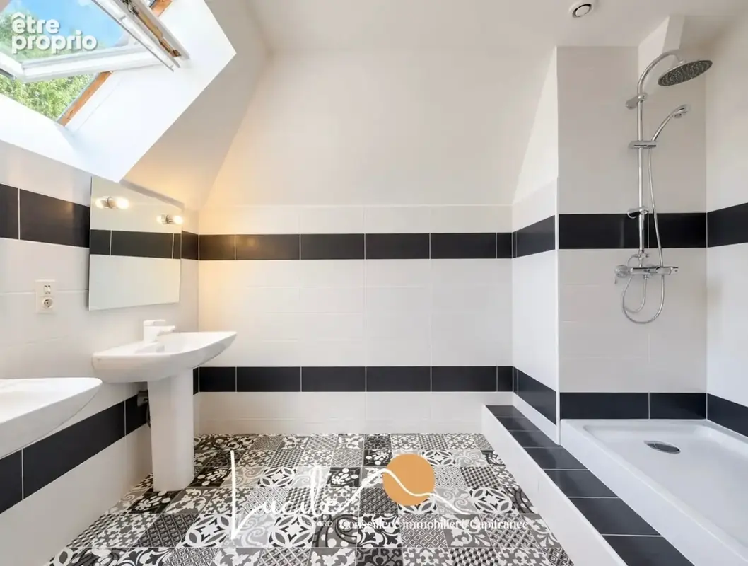 Propriété de caractère – Emplacement exceptionnel, beaux volumes et potentiel unique - photo 13