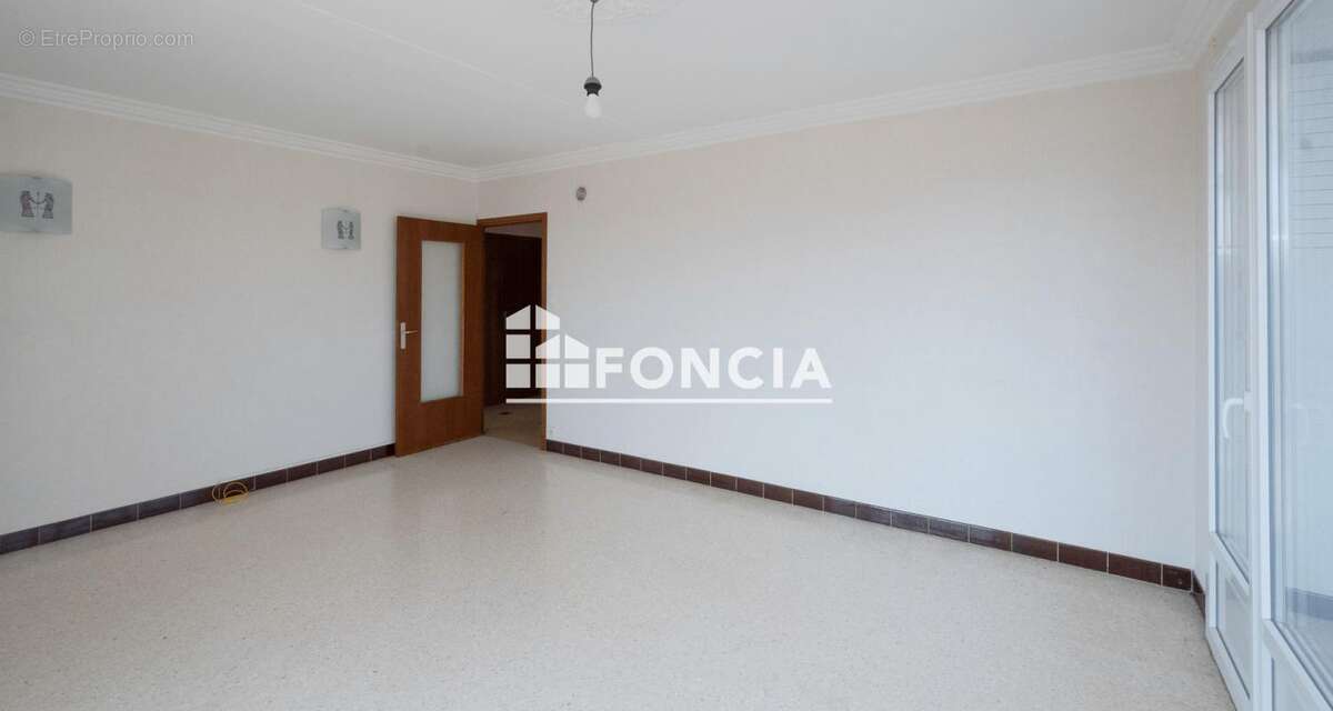 Appartement à BOURG-LES-VALENCE