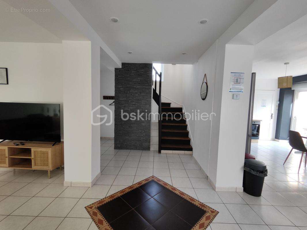 Maison à ROZ-SUR-COUESNON