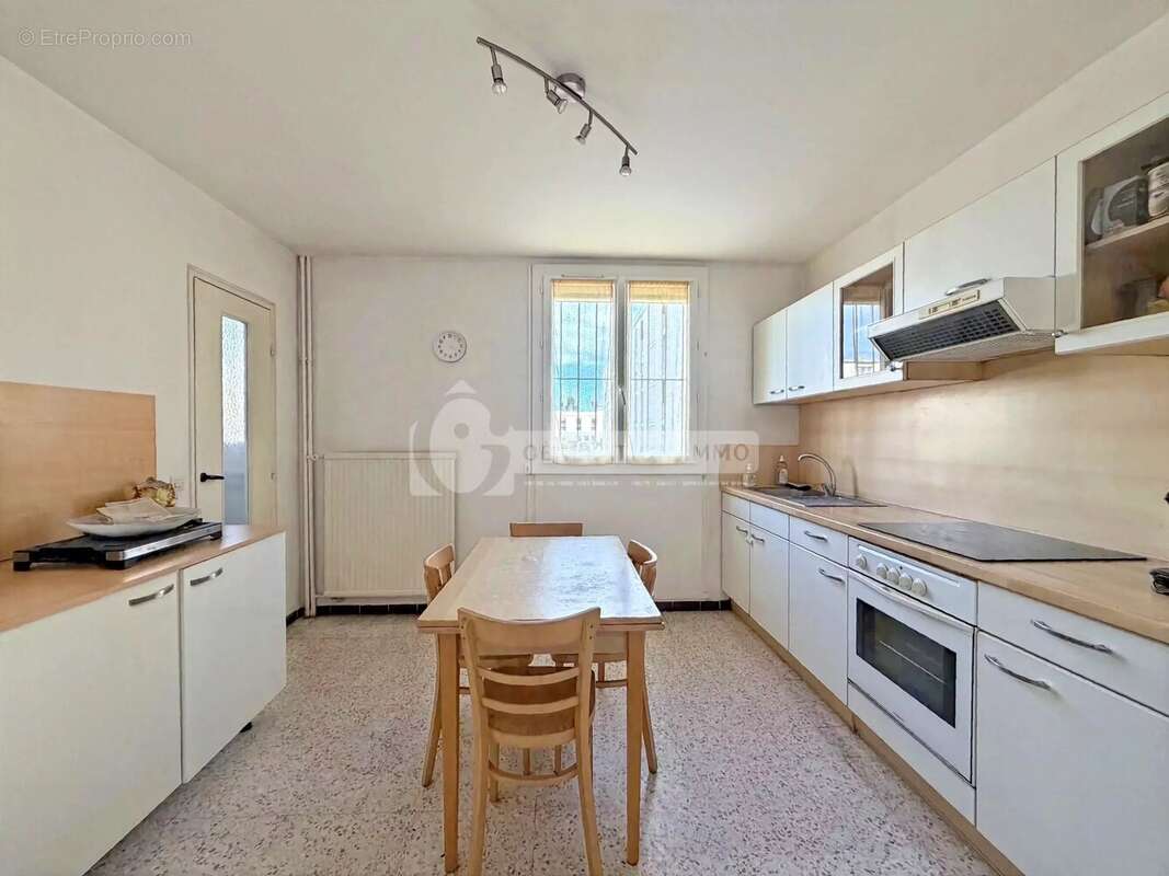 Appartement à ARLES