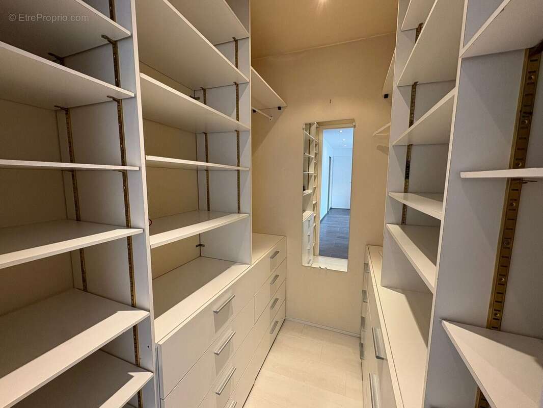 Dressing - Appartement à ECHIROLLES