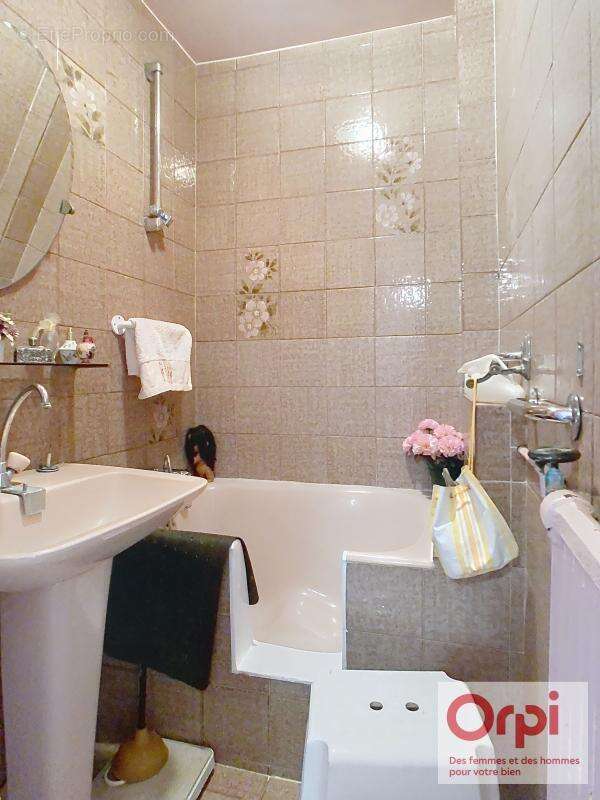 Appartement à ISSY-LES-MOULINEAUX