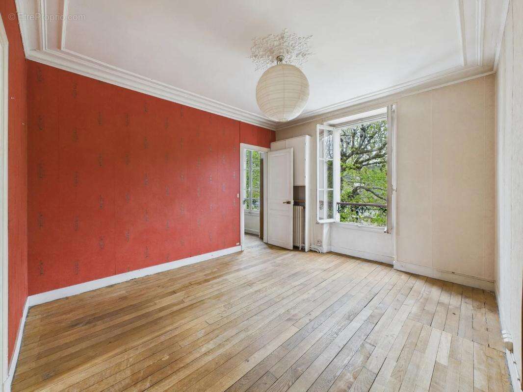 Maison à SAINT-MAUR-DES-FOSSES