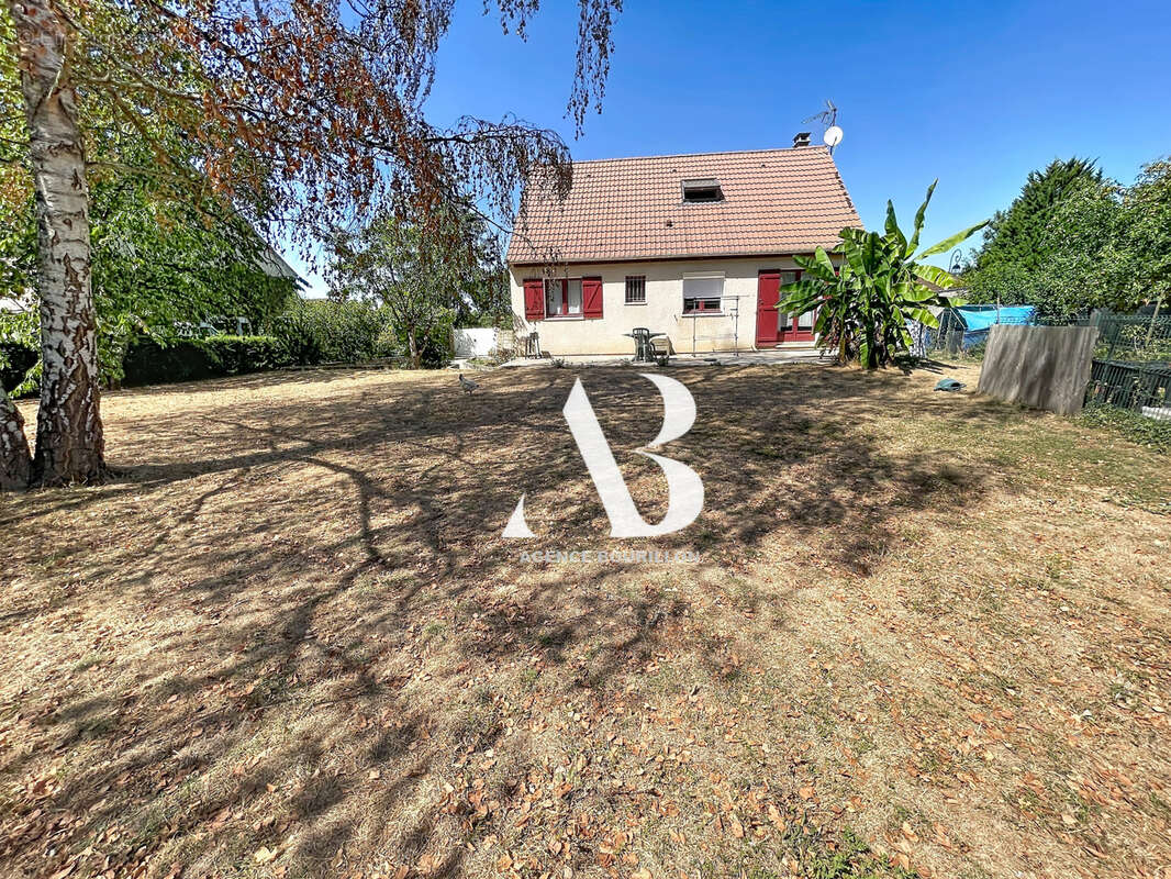 Entre Nangis et Melun, Coup de cœur assuré ! Maison indépendante avec vaste réception et 5 chambres ! - photo 4