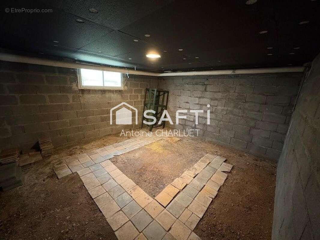 Maison 102 m² à Paulnay  - photo 8