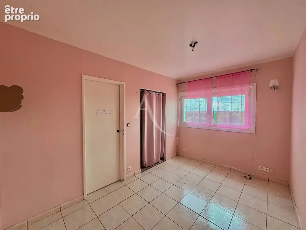 Appartement de type F4 - photo 6