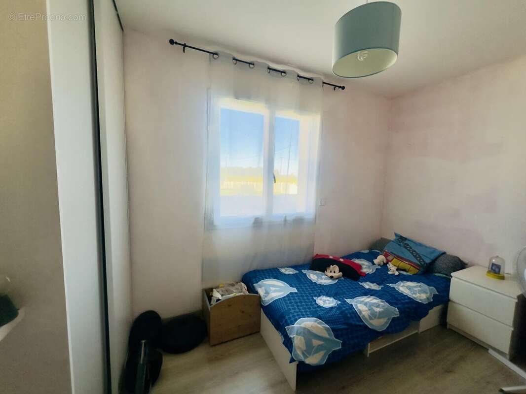 Maison à CONNE-DE-LABARDE