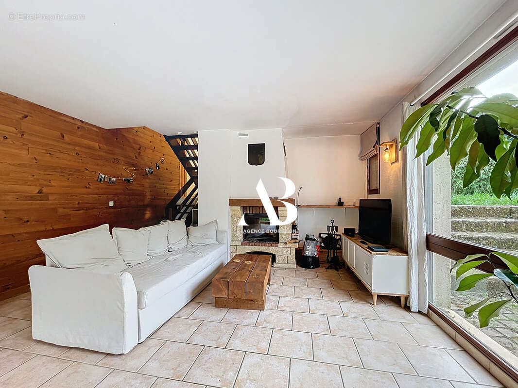 Maison à DONNEMARIE-DONTILLY