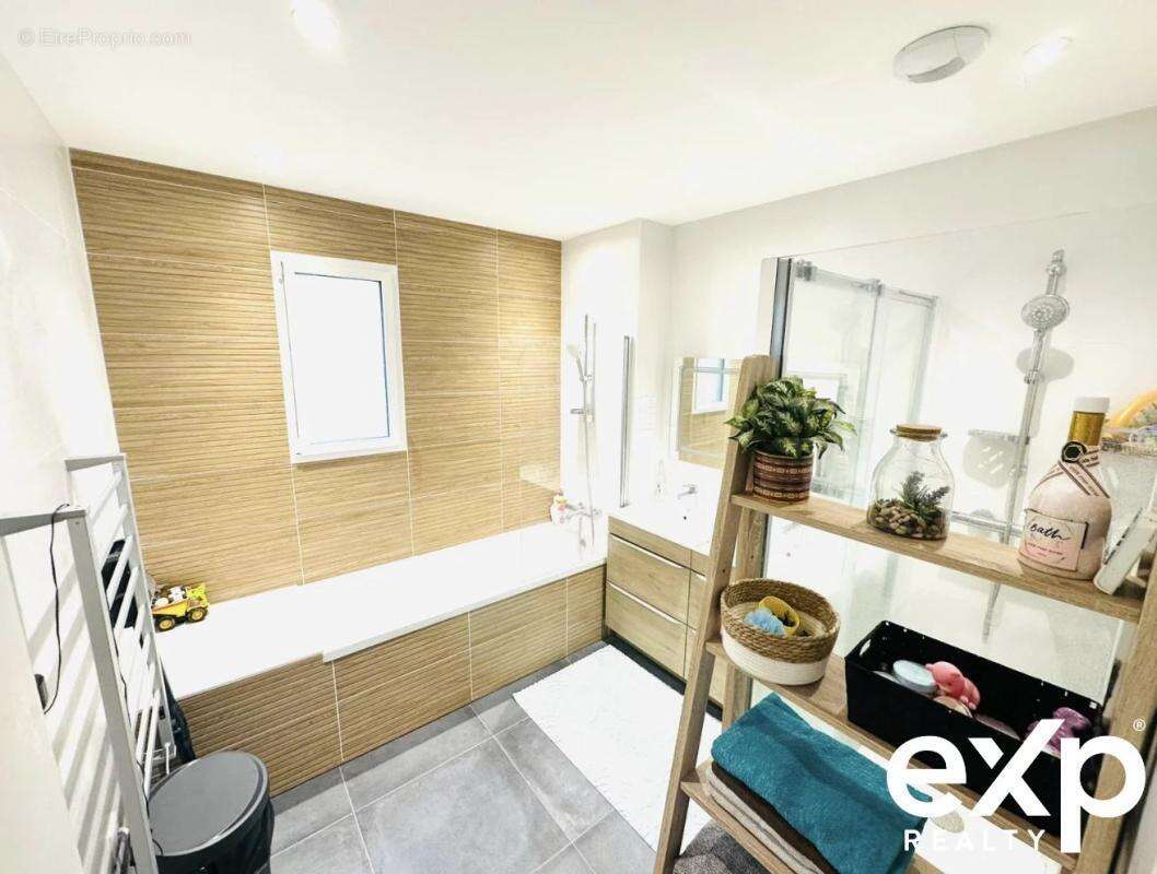 Maison à LA MEZIERE