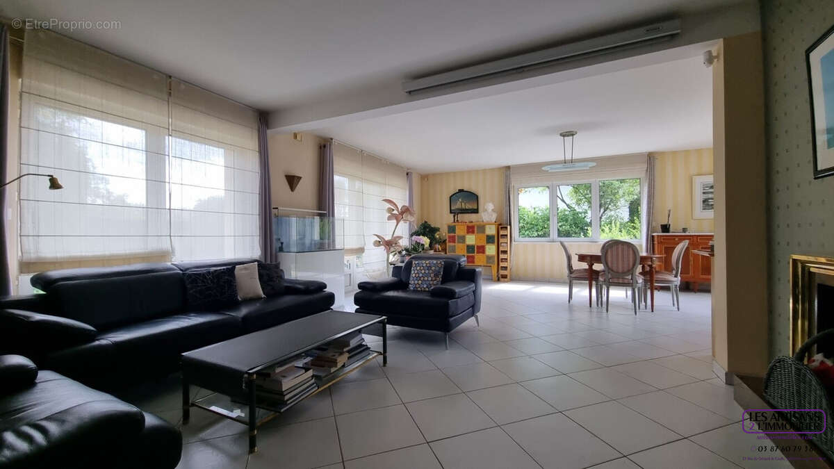 Maison 157 m² à Coin-Sur-Seille  - photo 2