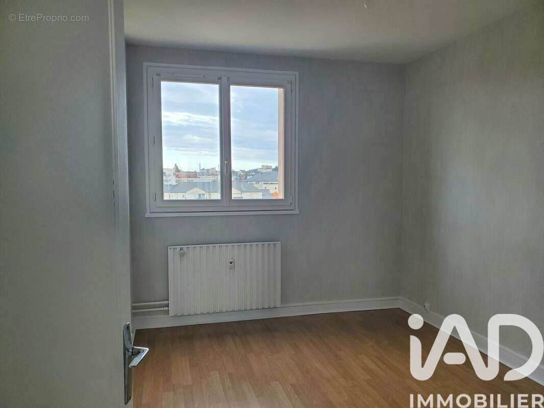 Appartement 65 m² à Montlucon  - photo 8
