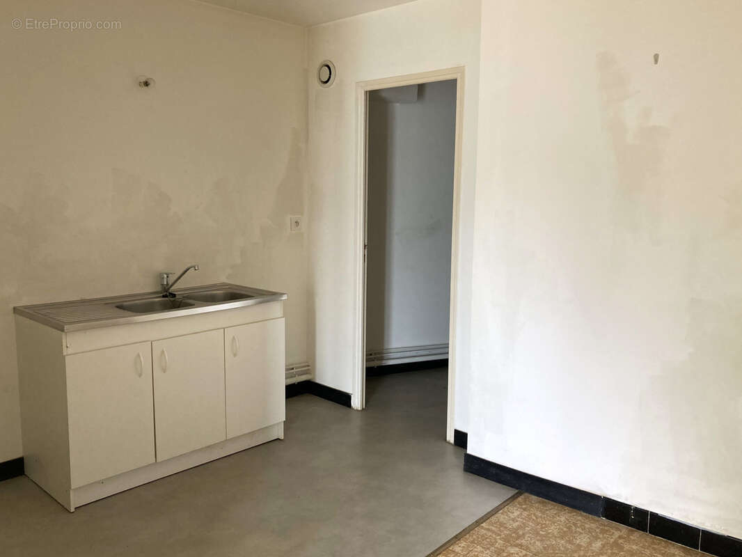 Maison à SAINT-PRIVAT