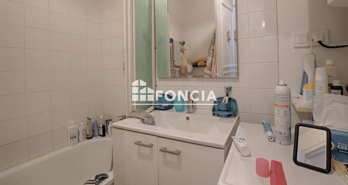 Appartement à PARIS-14E