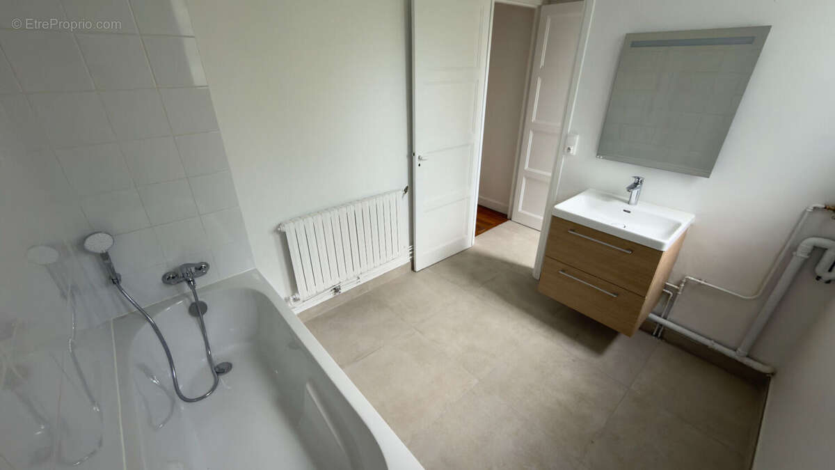 Appartement Mantes La Jolie  3 pièces  62.43 m2 CENTRE VILLE - photo 9