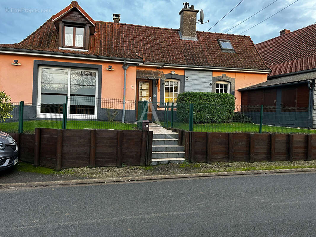 Maison à HUCQUELIERS