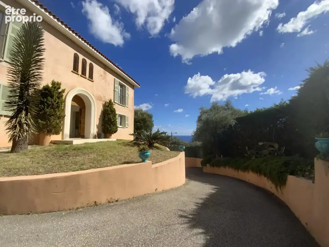 Menton immobilier – maison indépendante 6 pièces avec piscine - photo 4