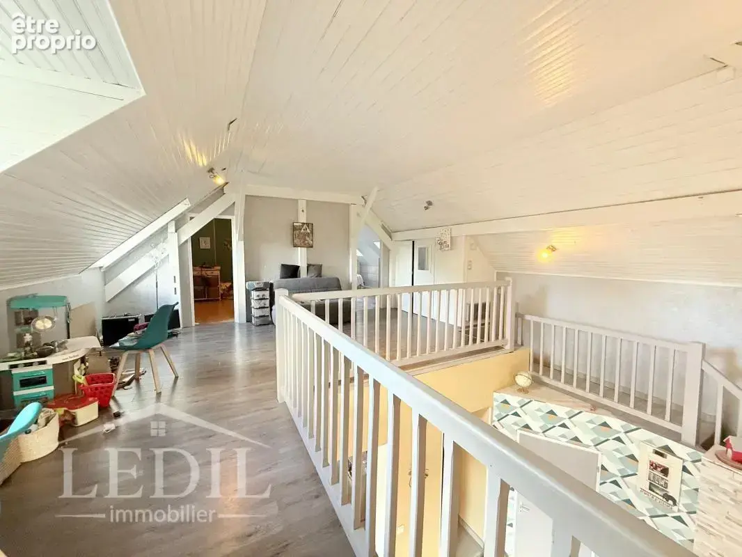 Maison 140 m² à Campan  - photo 2