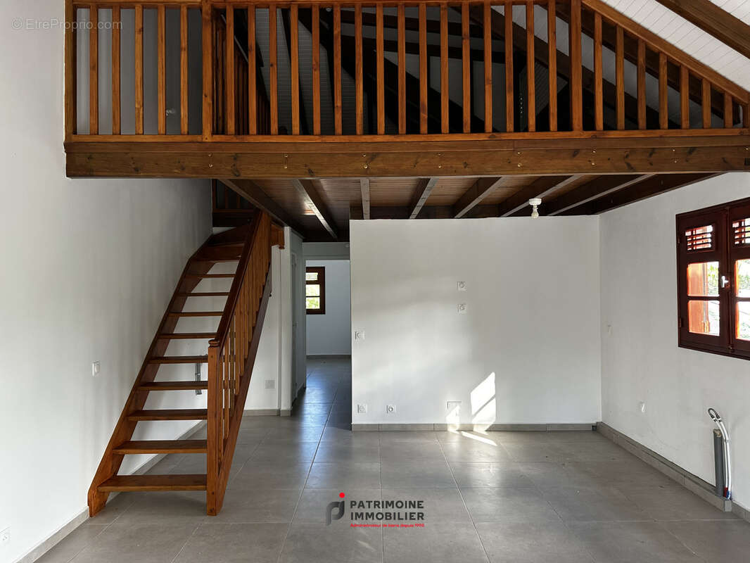 Appartement à PETIT-BOURG