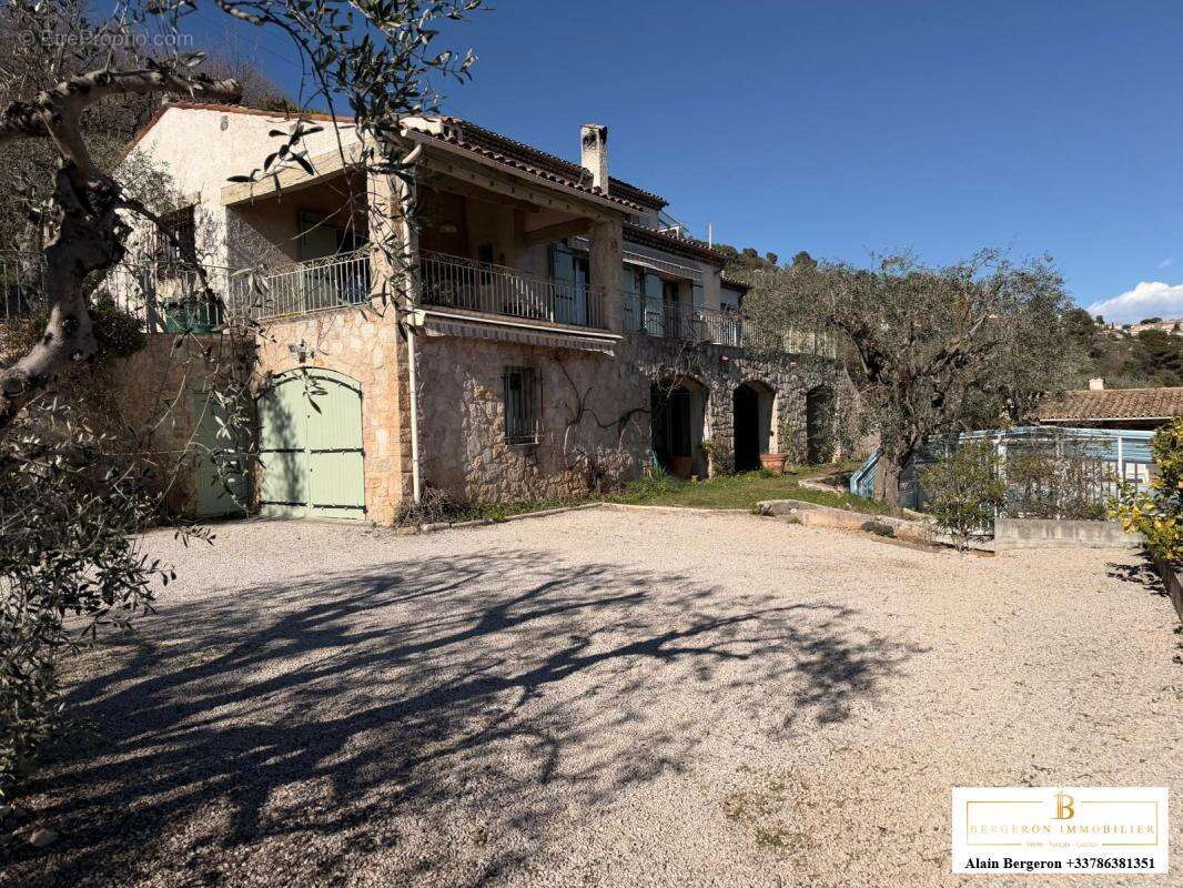 Maison à SPERACEDES