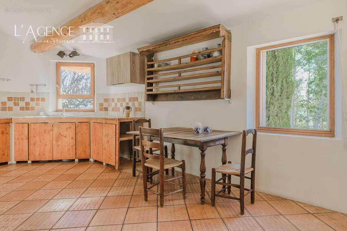 Maison à EGUILLES