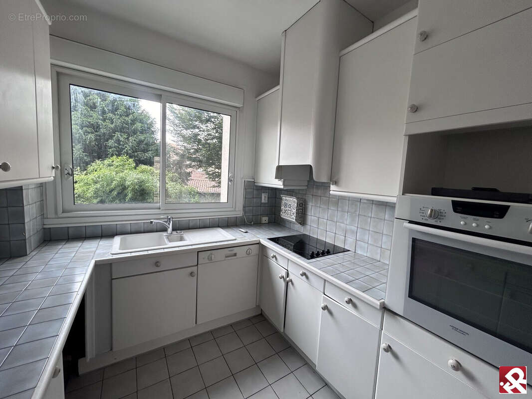 Appartement 75 m² à Limoges  - photo 8