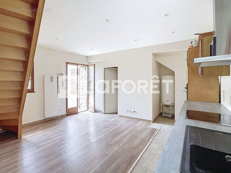Exclusivité LAFORET LUZARCHES - Fontenay En Parisis - Appartement duplex 2 pièces 42 m2 - photo 3