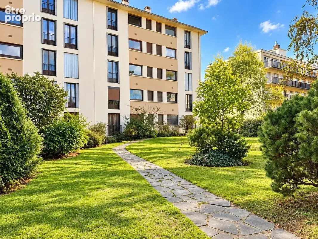 La varenne-saint-hilaire – bel appartement avec balcon, parking et cave - photo 10