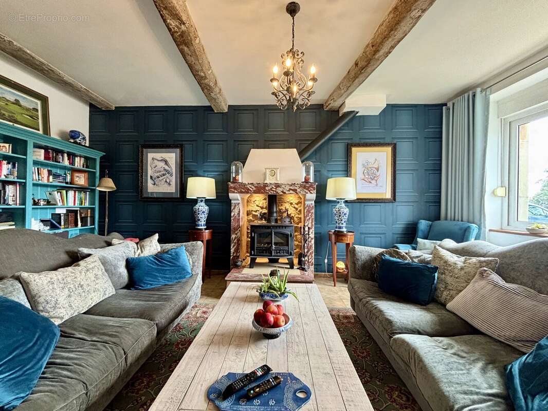 Maison à CAUNES-MINERVOIS