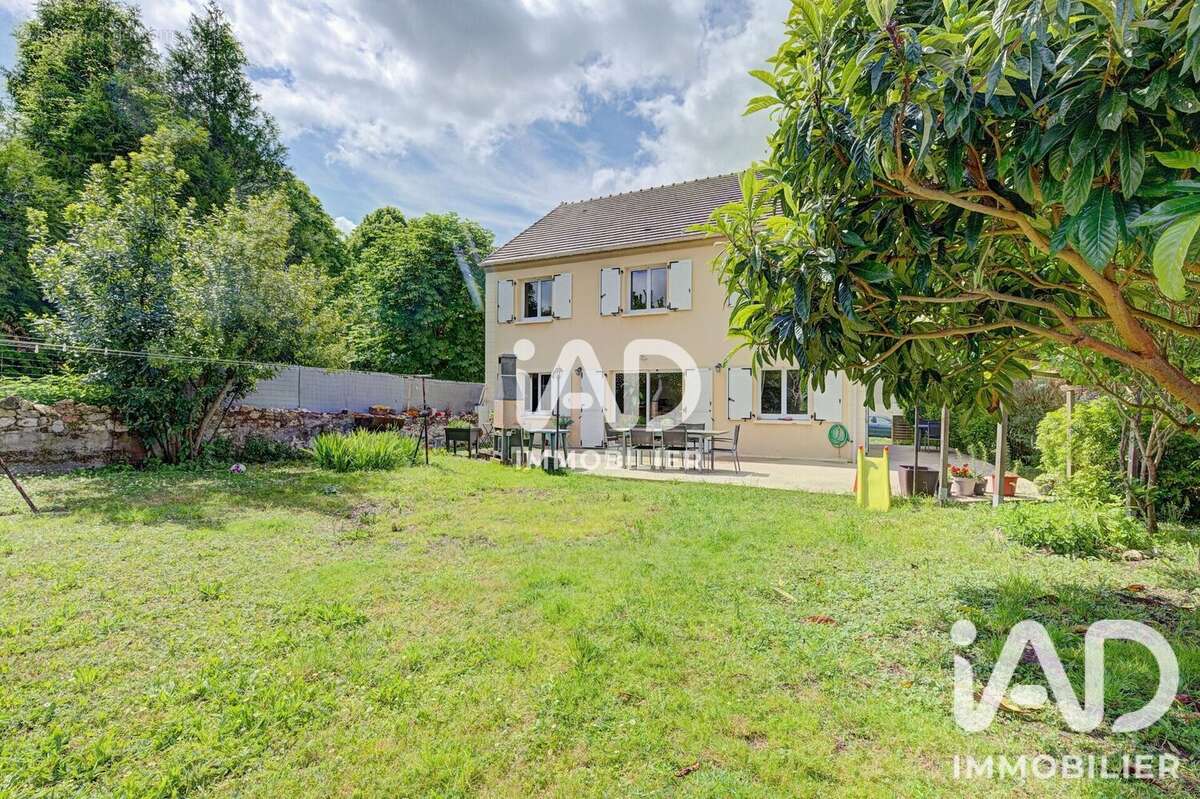 Maison 168 m² à Mareuil-Les-Meaux  - photo 4