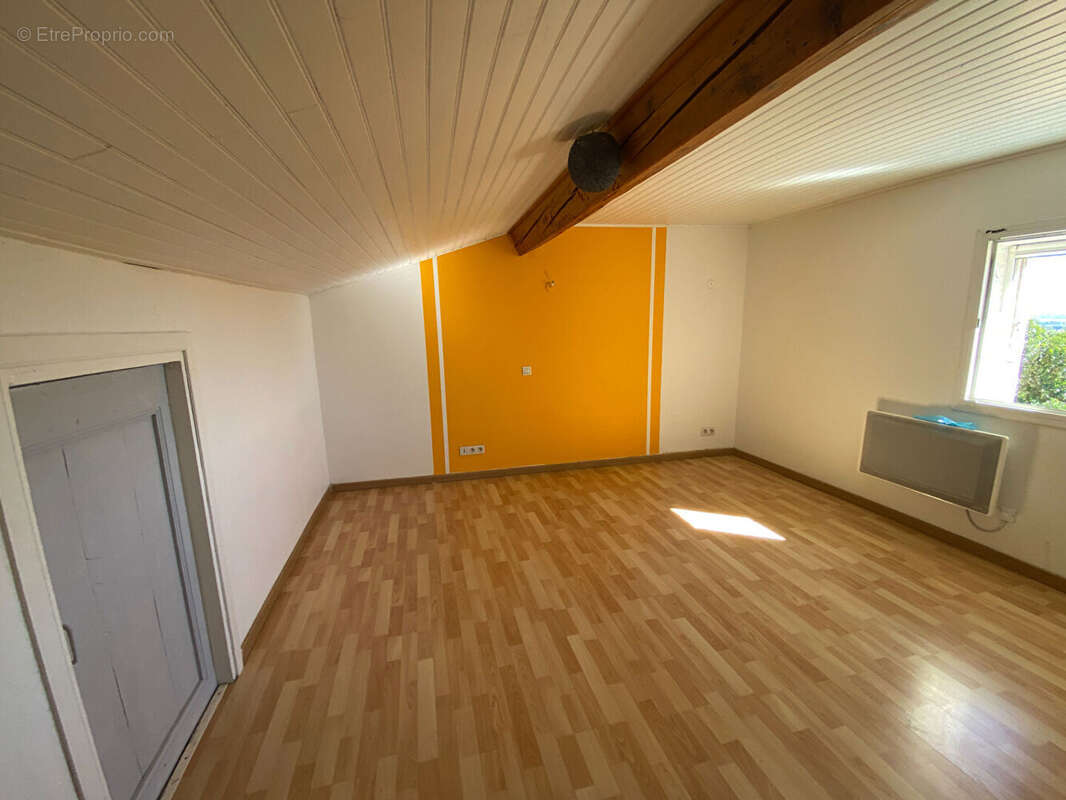 Castelnaudary centre, maison 3 chambres avec petit jardin - photo 13