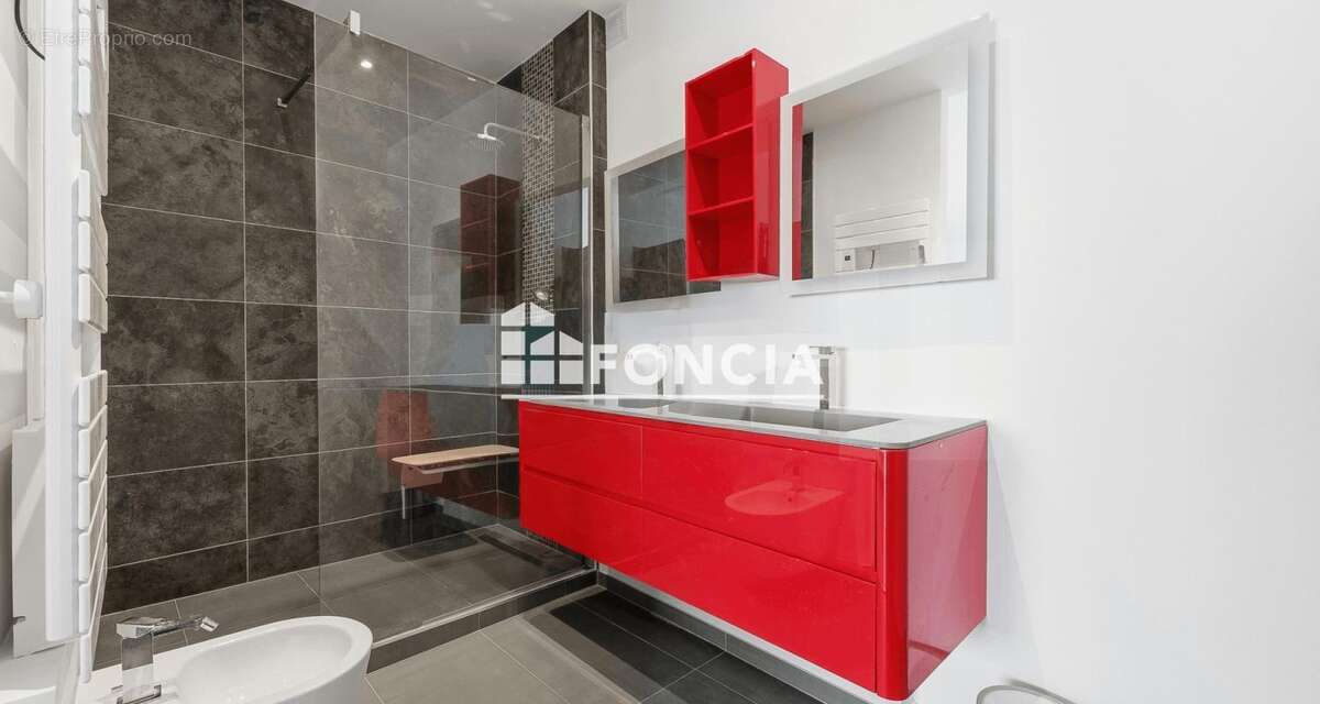 Appartement à VILLENEUVE-LOUBET
