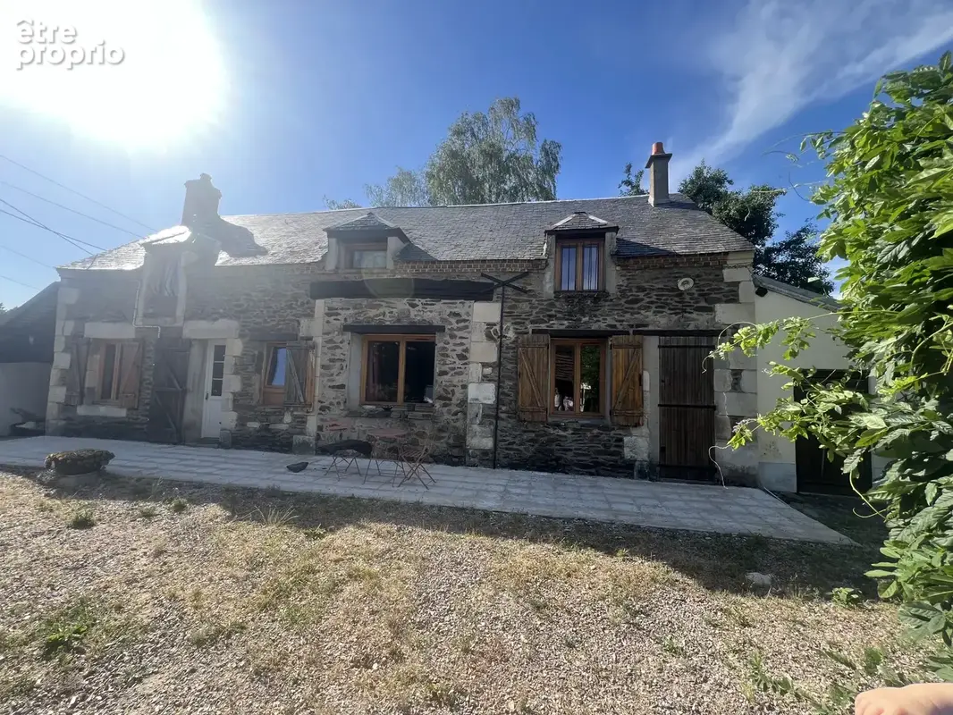 Maison de campagne : Longère rénovée au calme, à proximité de Châteaumeillant - photo 2