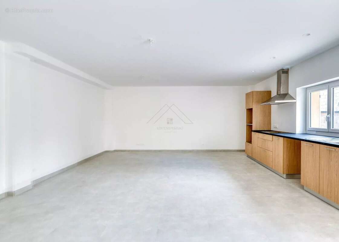 Appartement à TREPT