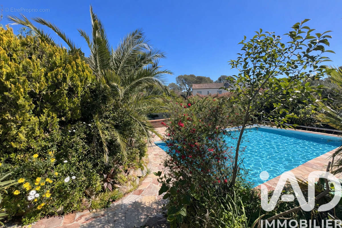 Photo 7 - Maison à SAINT-RAPHAEL