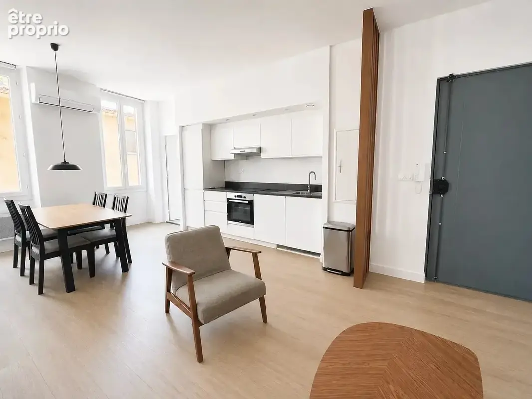 Appartement à MARSEILLE-6E