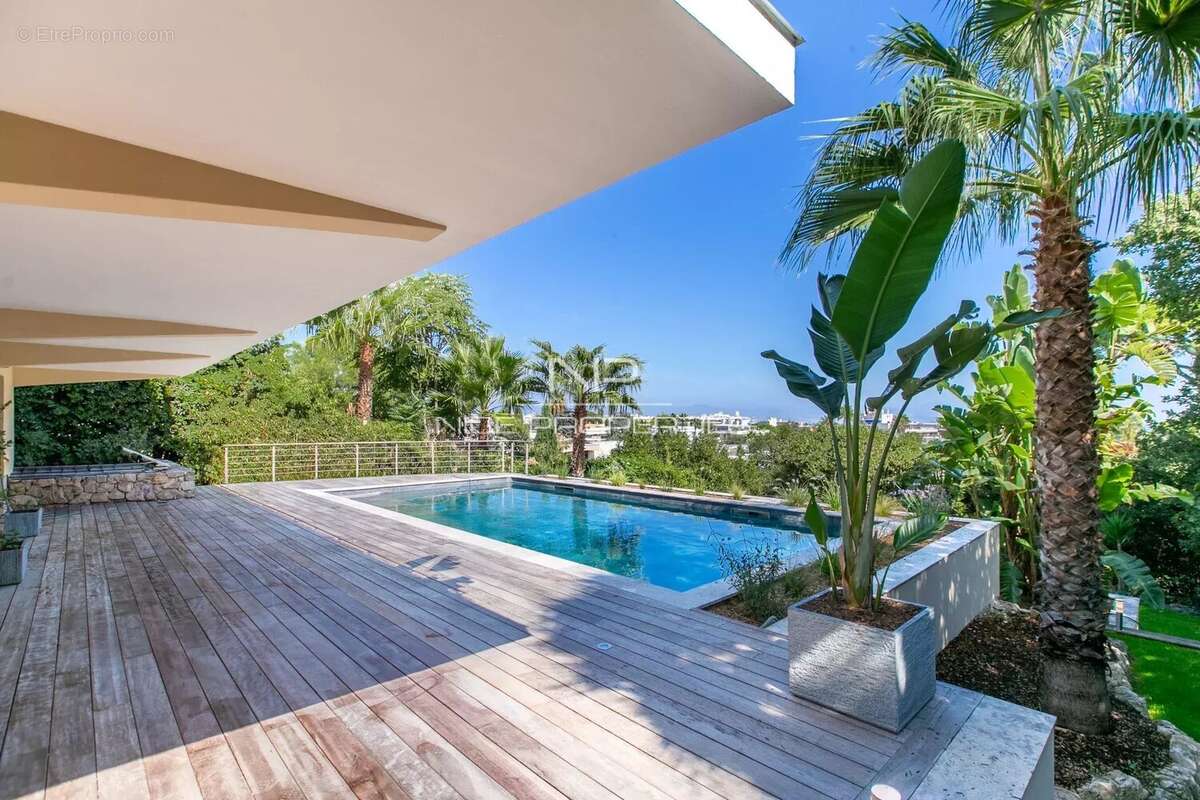 Maison à ANTIBES